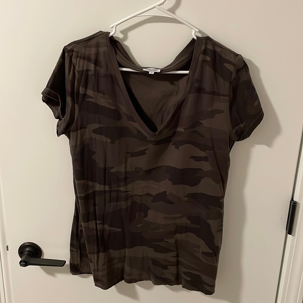 Splendid v-neck tee